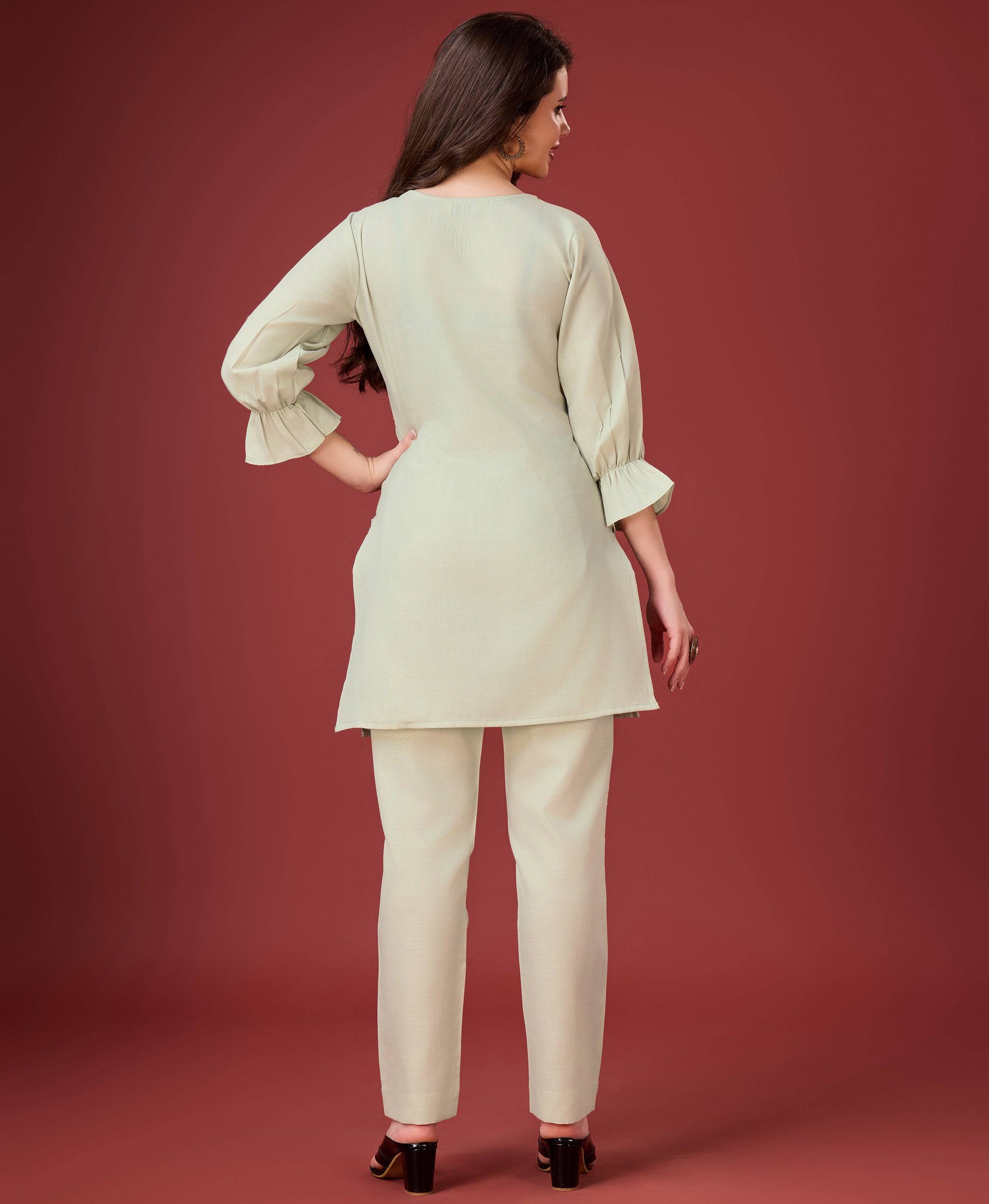 Her Couture Women's Ivory Linen Floral Print Causal Co-ord Set