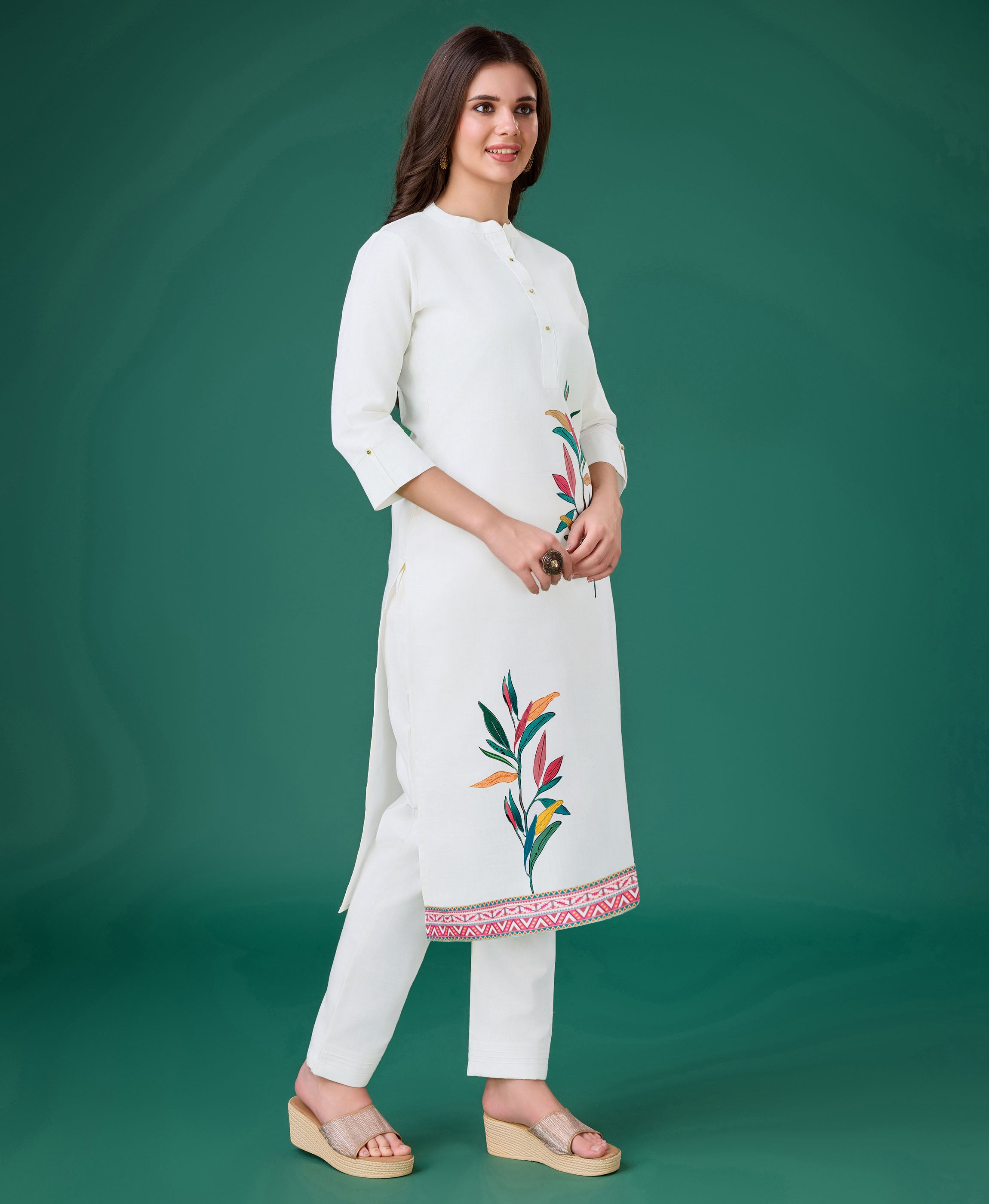 Her Couture Women's Off-White Linen Leaf Print Kurta With Pant