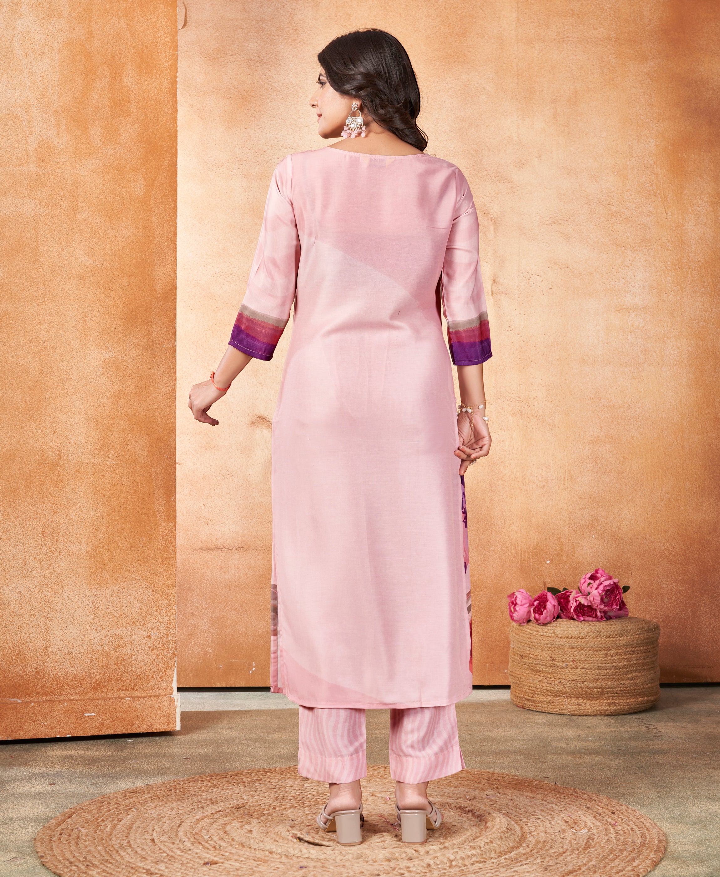 Her Couture Women's Mauve Muslin Ombre Printed Embroidered Straight Kurta With Pant