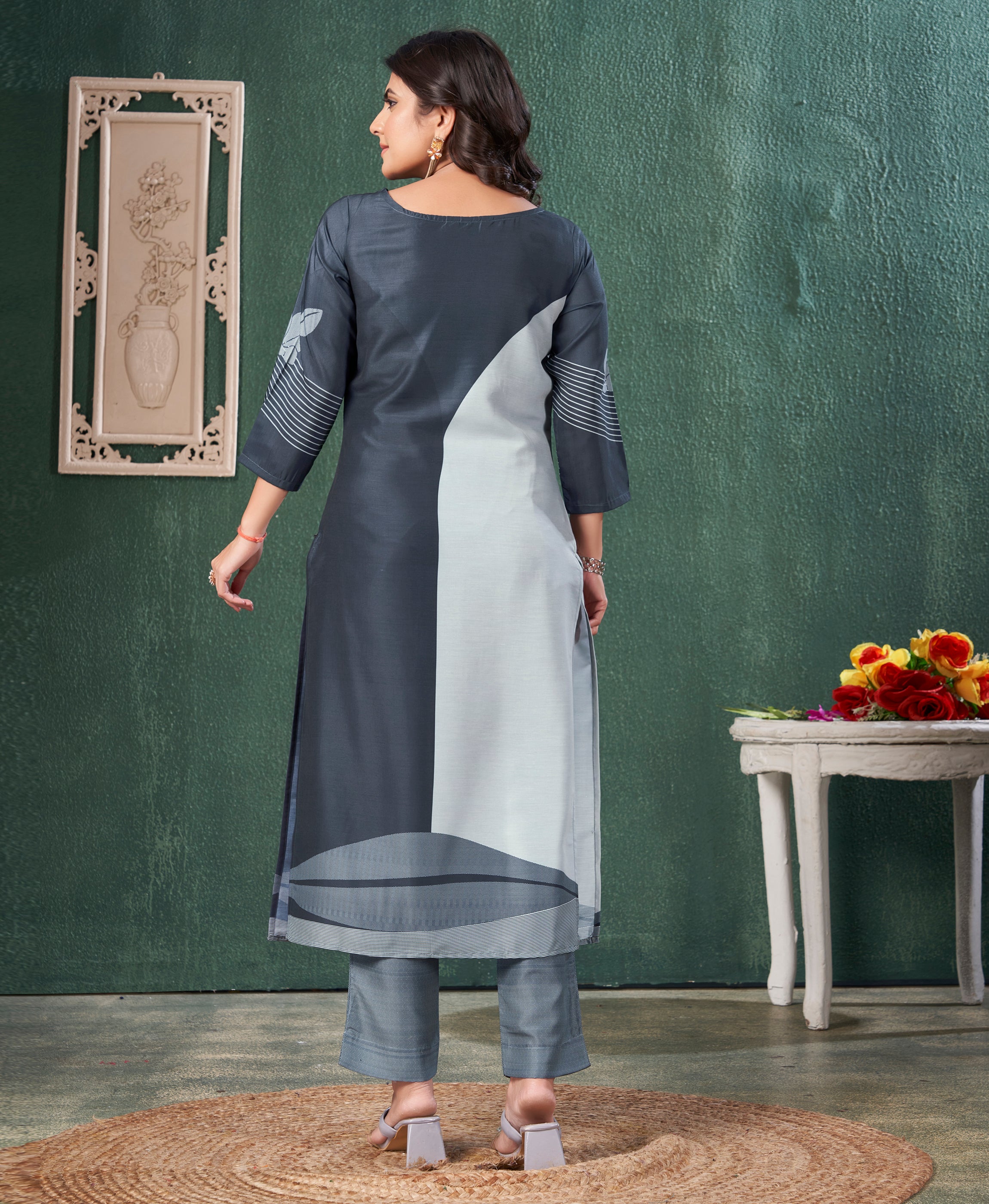 Her Couture Women's Steel Blue Muslin Ombre Printed Embroidered Straight Kurta With Pant