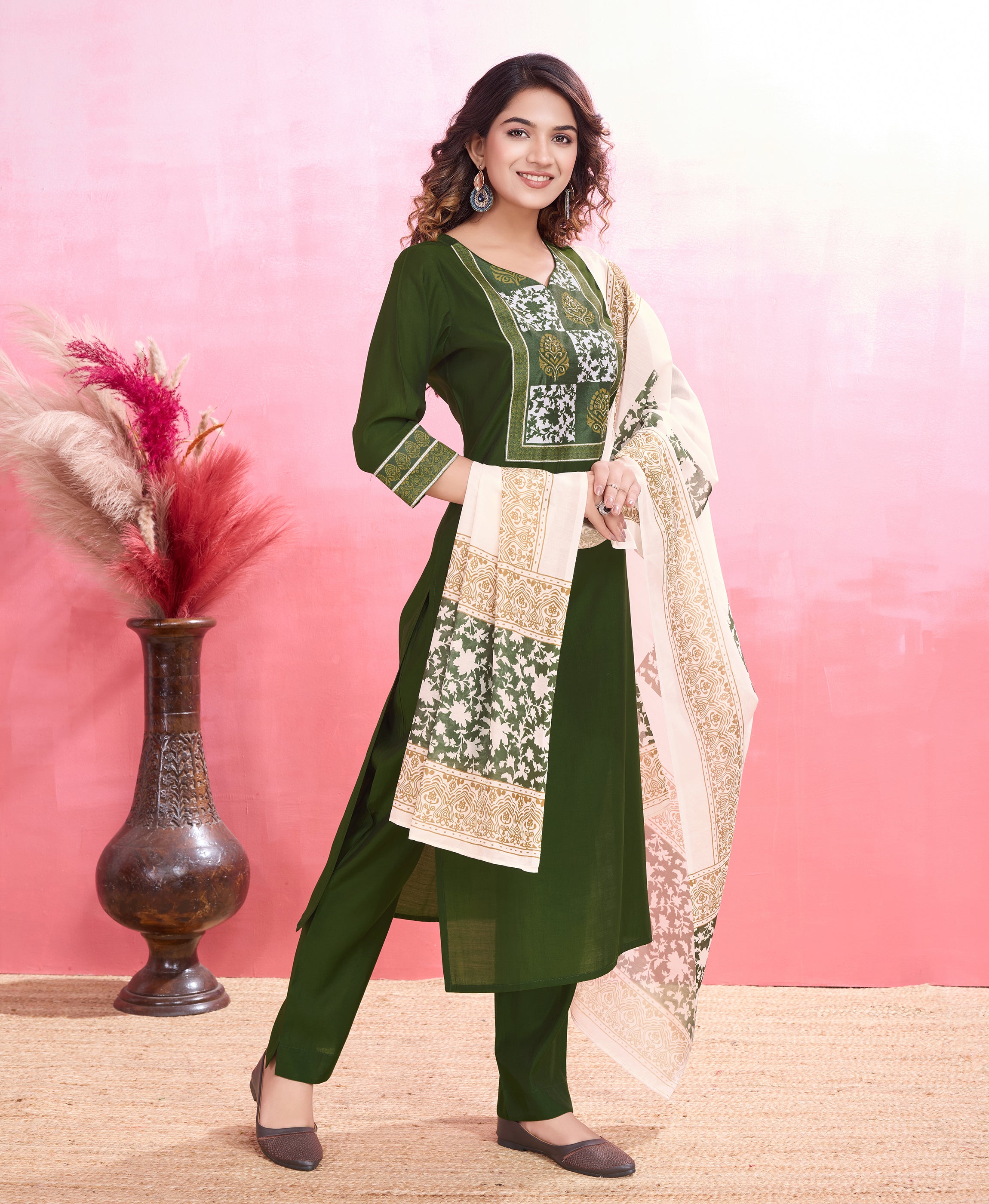 Her Couture Women's Green Blend Viscose Silk Ethnic Motifs Straight Kurta With Pant & Printed Dupatta