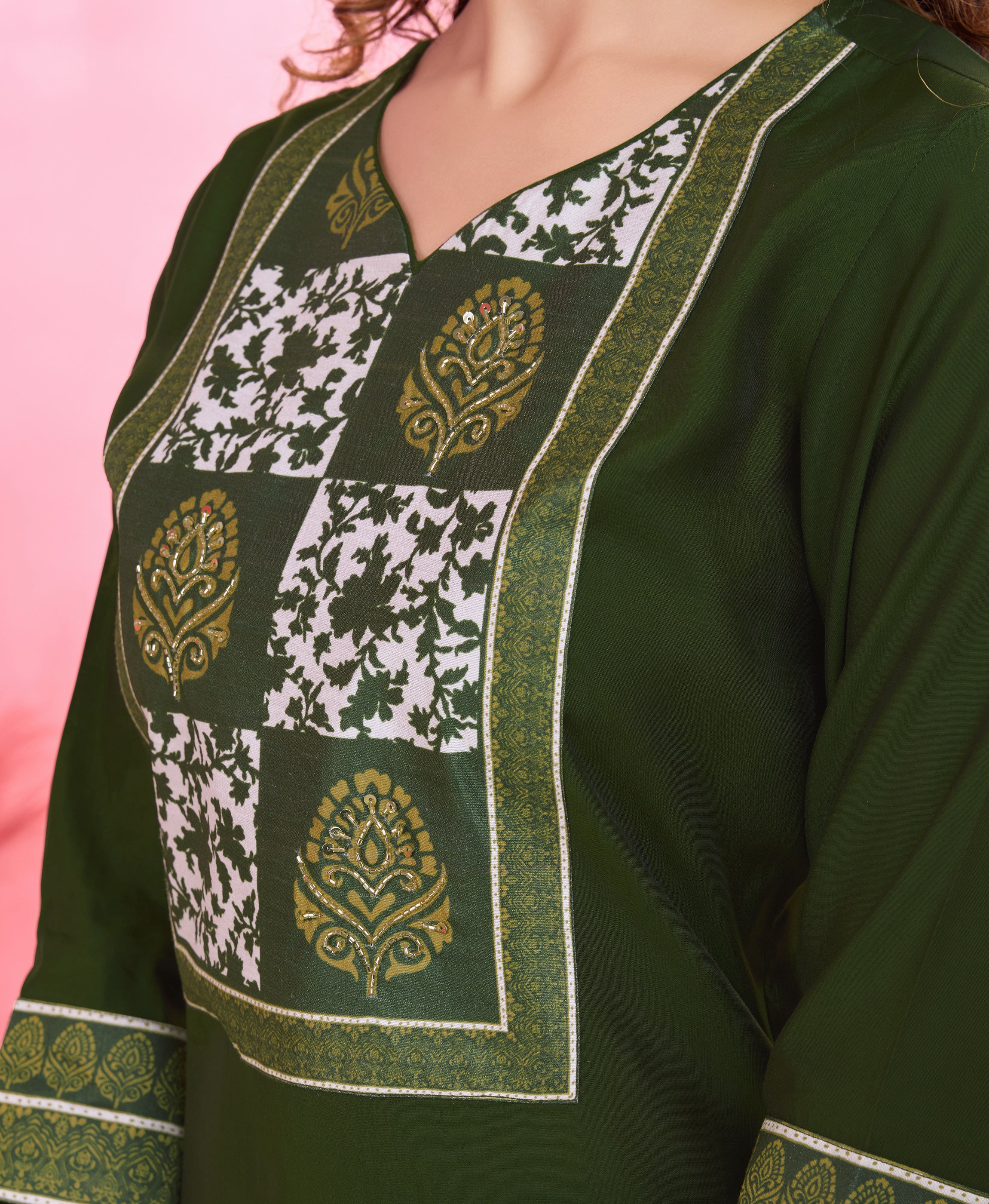 Her Couture Women's Green Blend Viscose Silk Ethnic Motifs Straight Kurta With Pant & Printed Dupatta