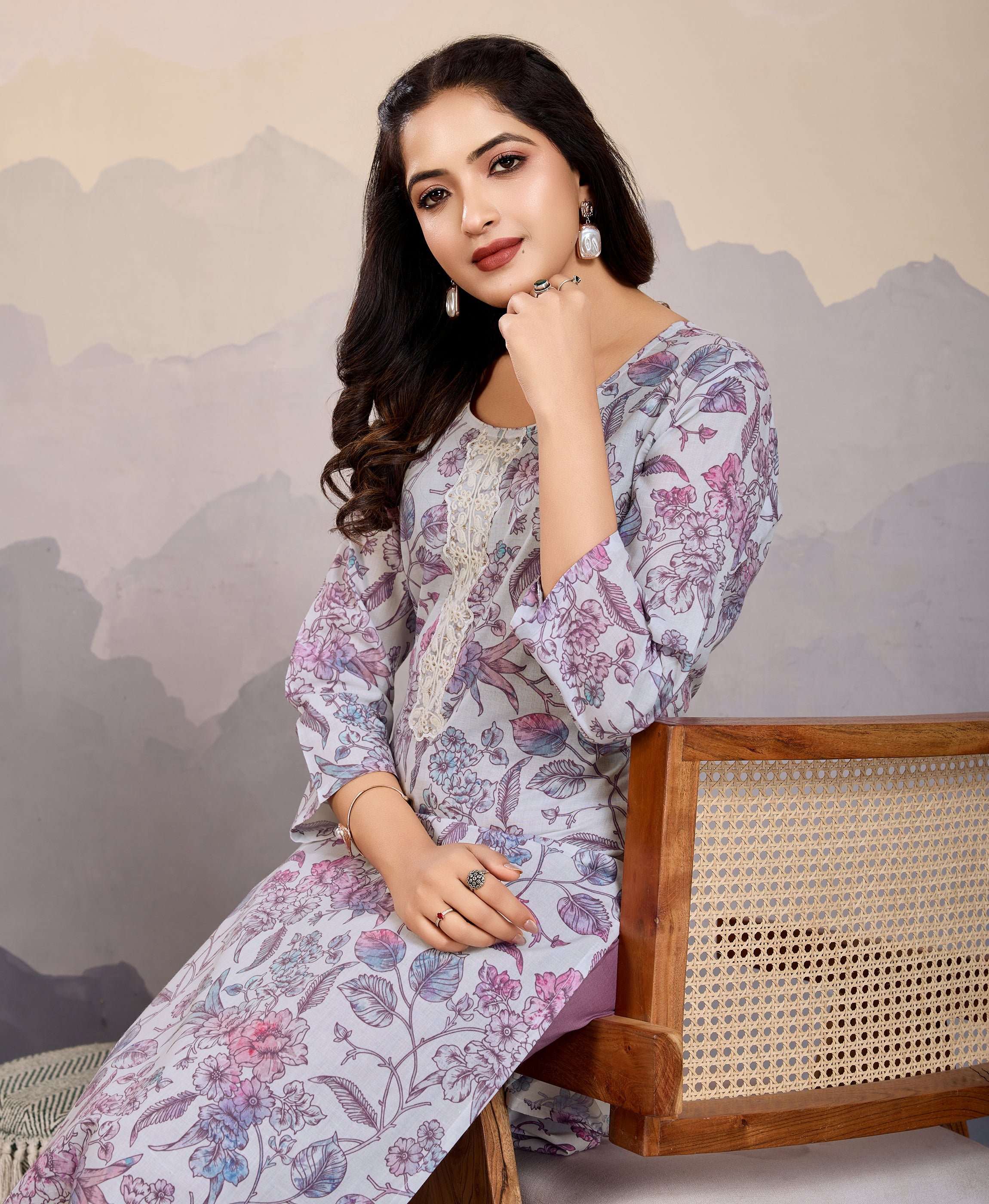 Her Couture Women's Lavender Cotton Floral & Leaf Embellished Straight Kurta With Pant