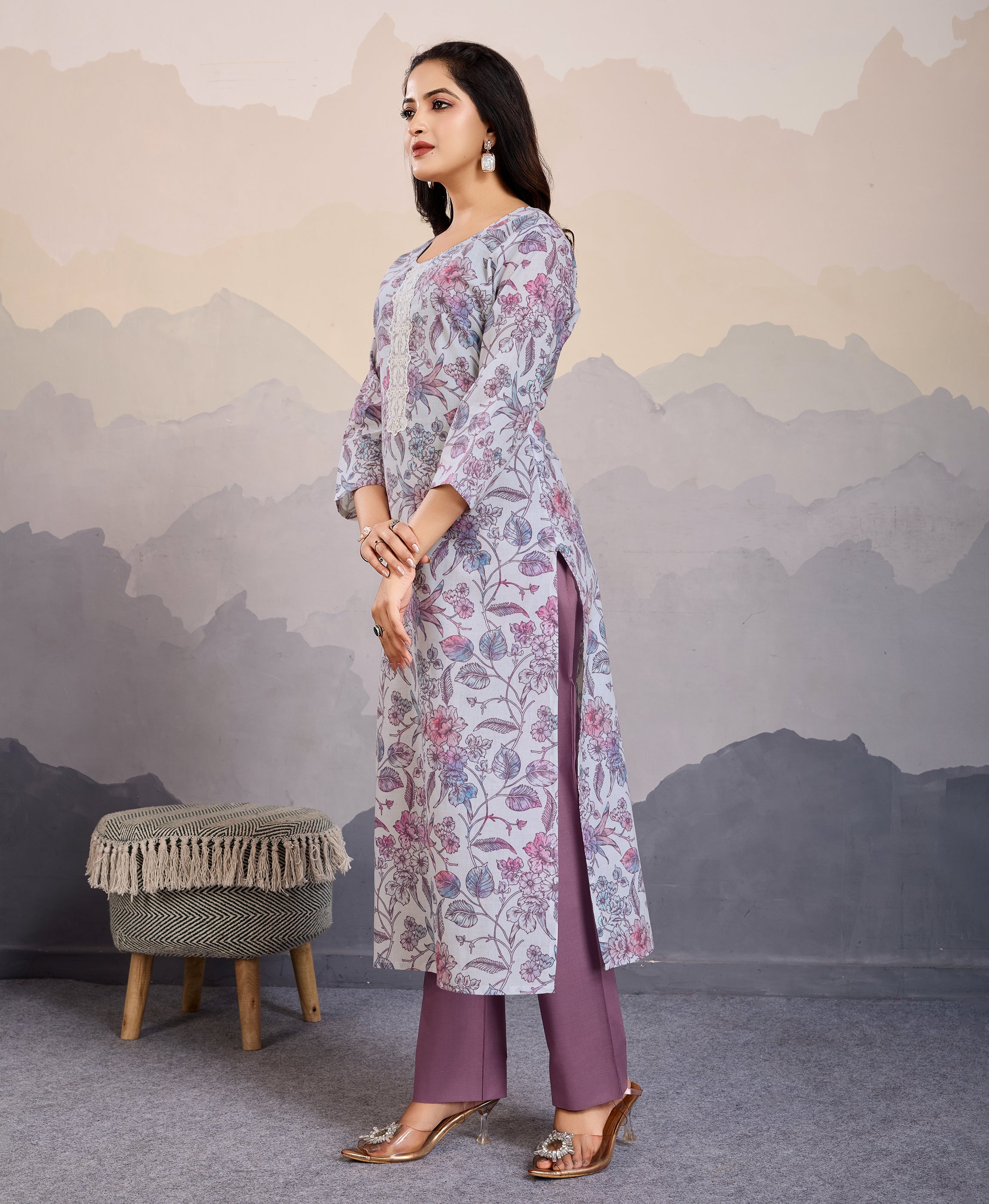 Her Couture Women's Lavender Cotton Floral & Leaf Embellished Straight Kurta With Pant