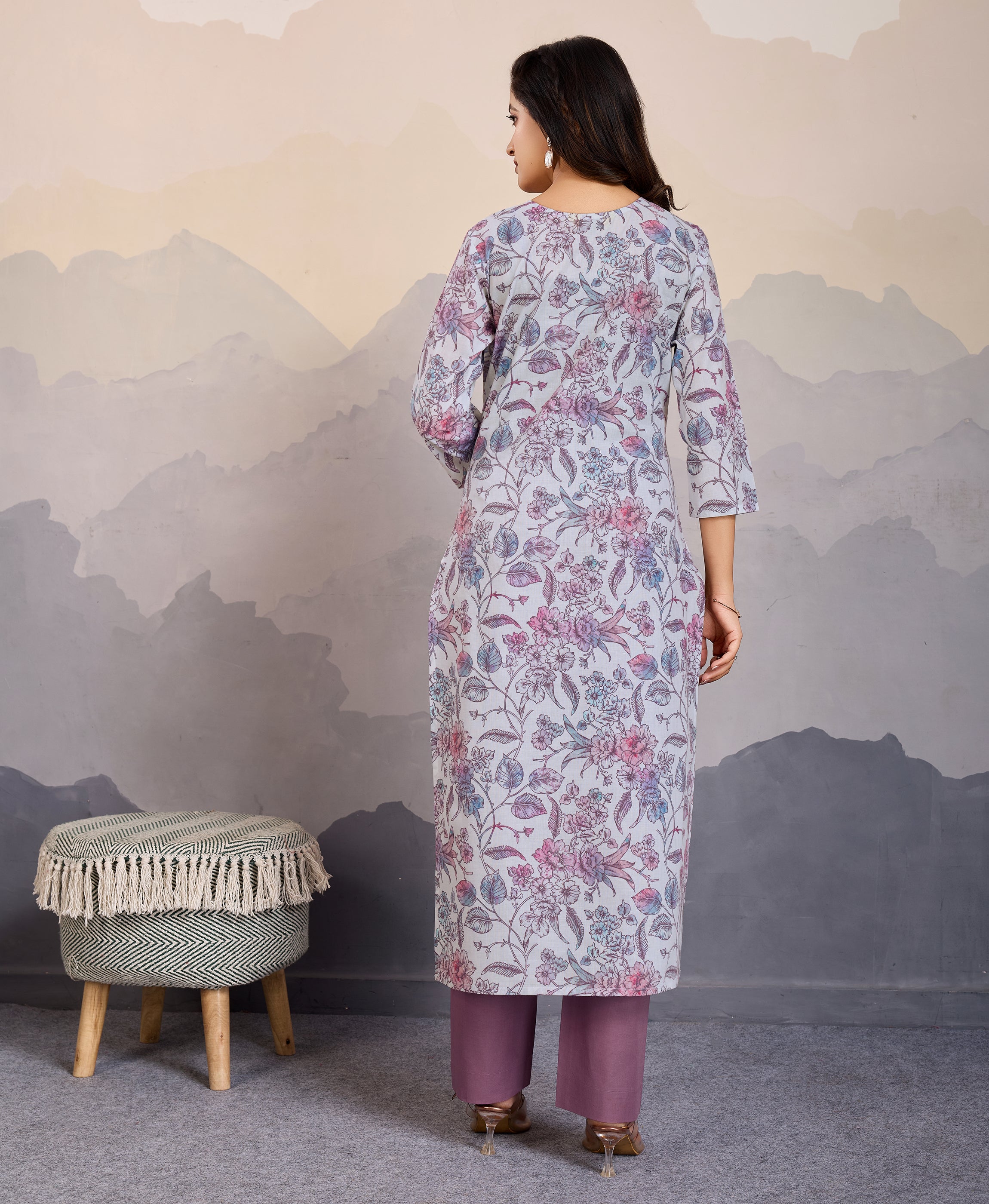Her Couture Women's Lavender Cotton Floral & Leaf Embellished Straight Kurta With Pant