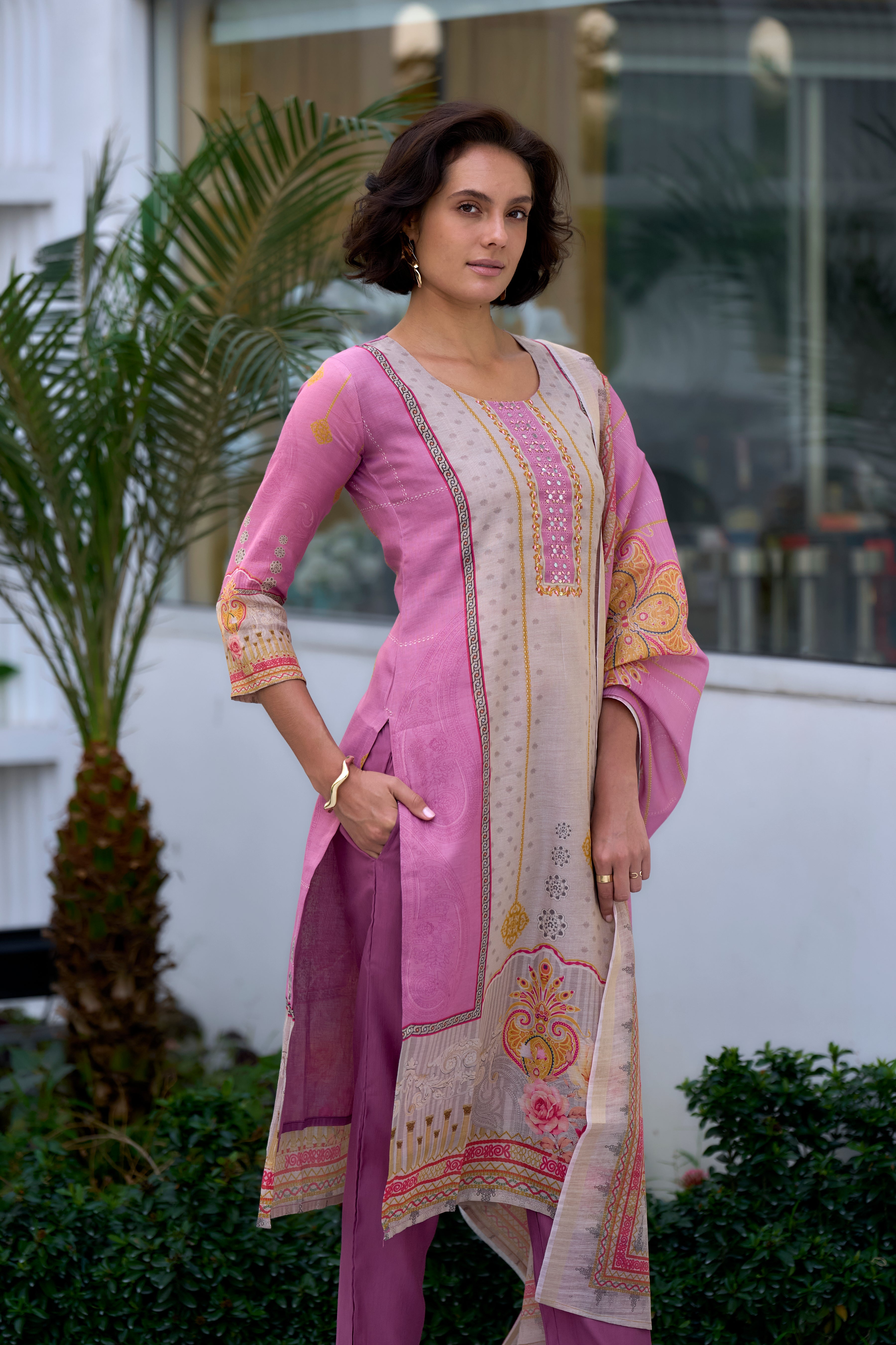 Her Couture Women's Grey Silk Blend Geometric Straight Kurta With Pant & Printed Dupatta