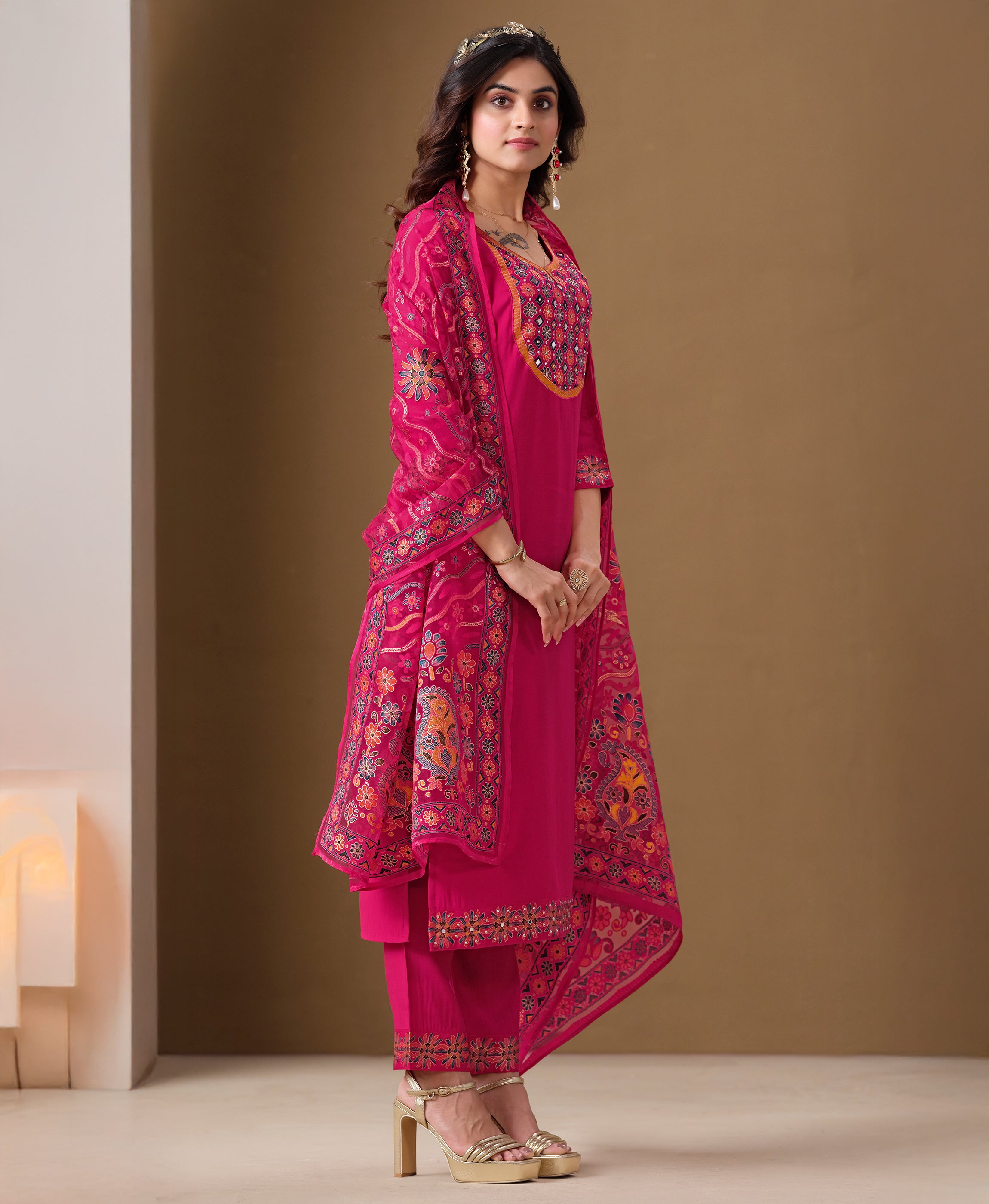 Her Couture Women's Pink Viscose Blend Brasso Floral & Leaf Printed Gold Foil Straight Kurta With Pant & Printed Dupatta