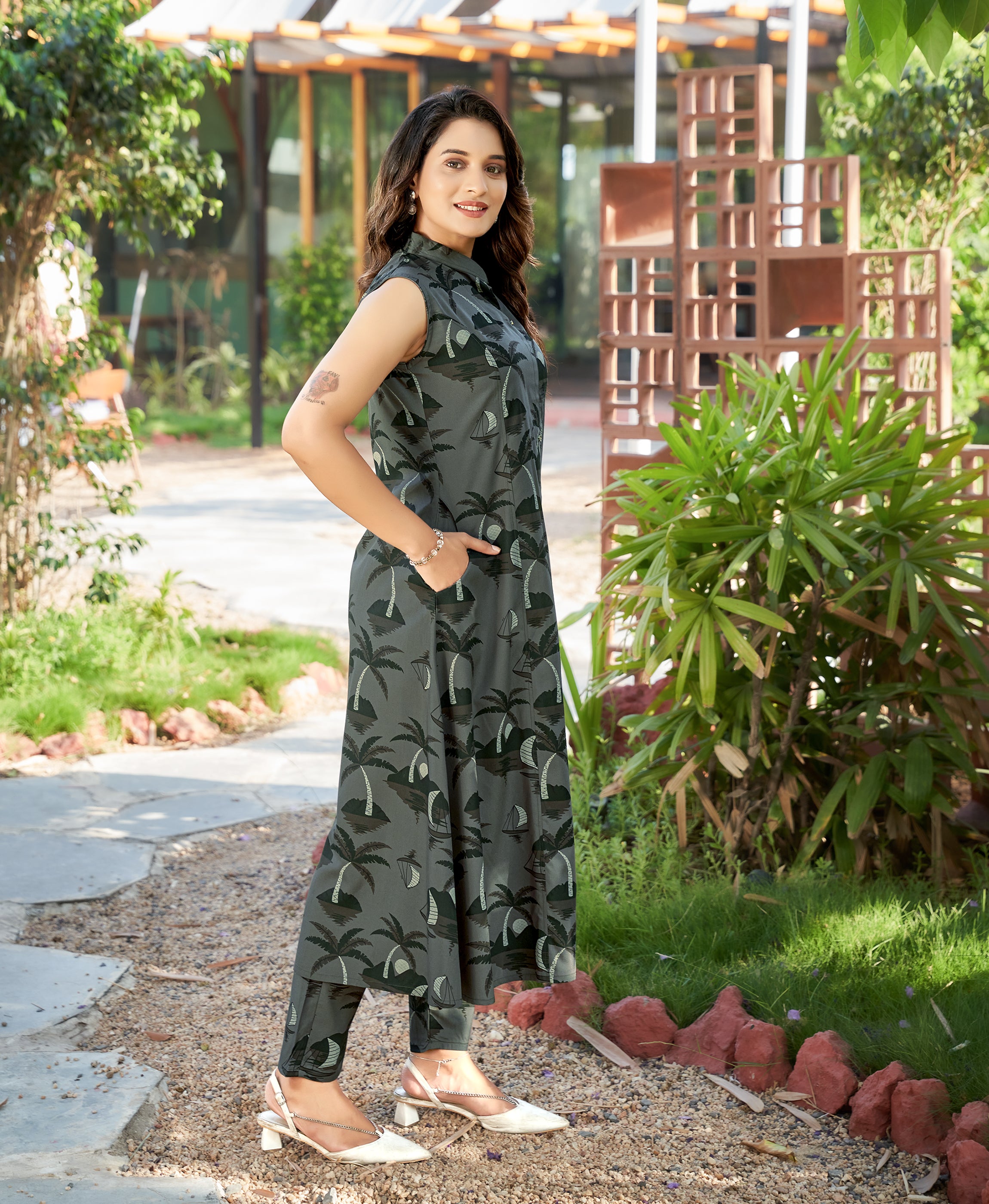 Her Couture Women's Dark Grey Rayon Nature Party Co-ord Set