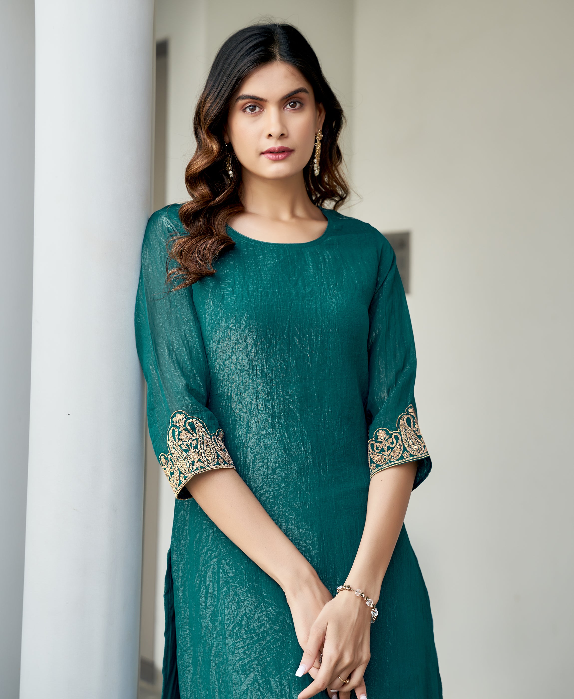 Her Couture Women's Teal Green Crunchy Shimmer Organza Floral Embroidered Festive & Party Co-ord Set