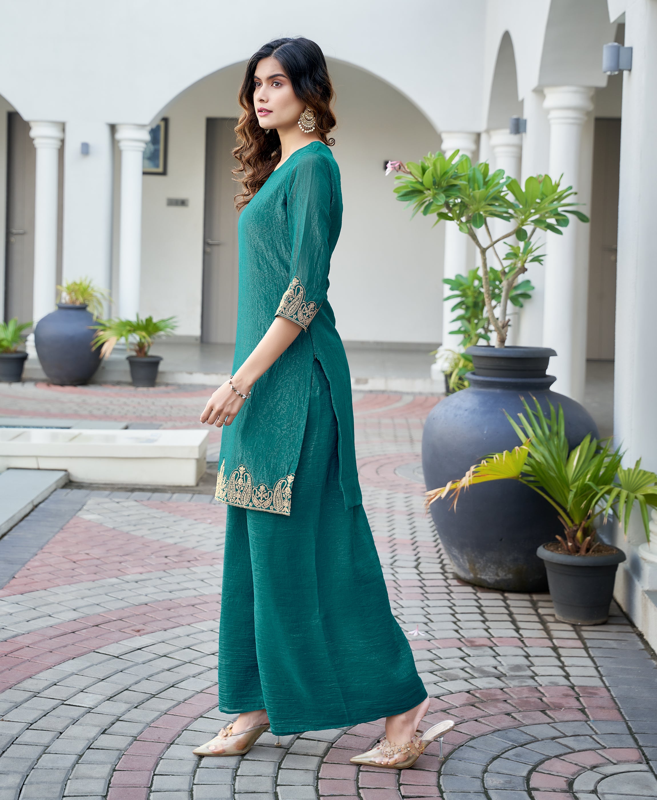 Her Couture Women's Teal Green Crunchy Shimmer Organza Floral Embroidered Festive & Party Co-ord Set