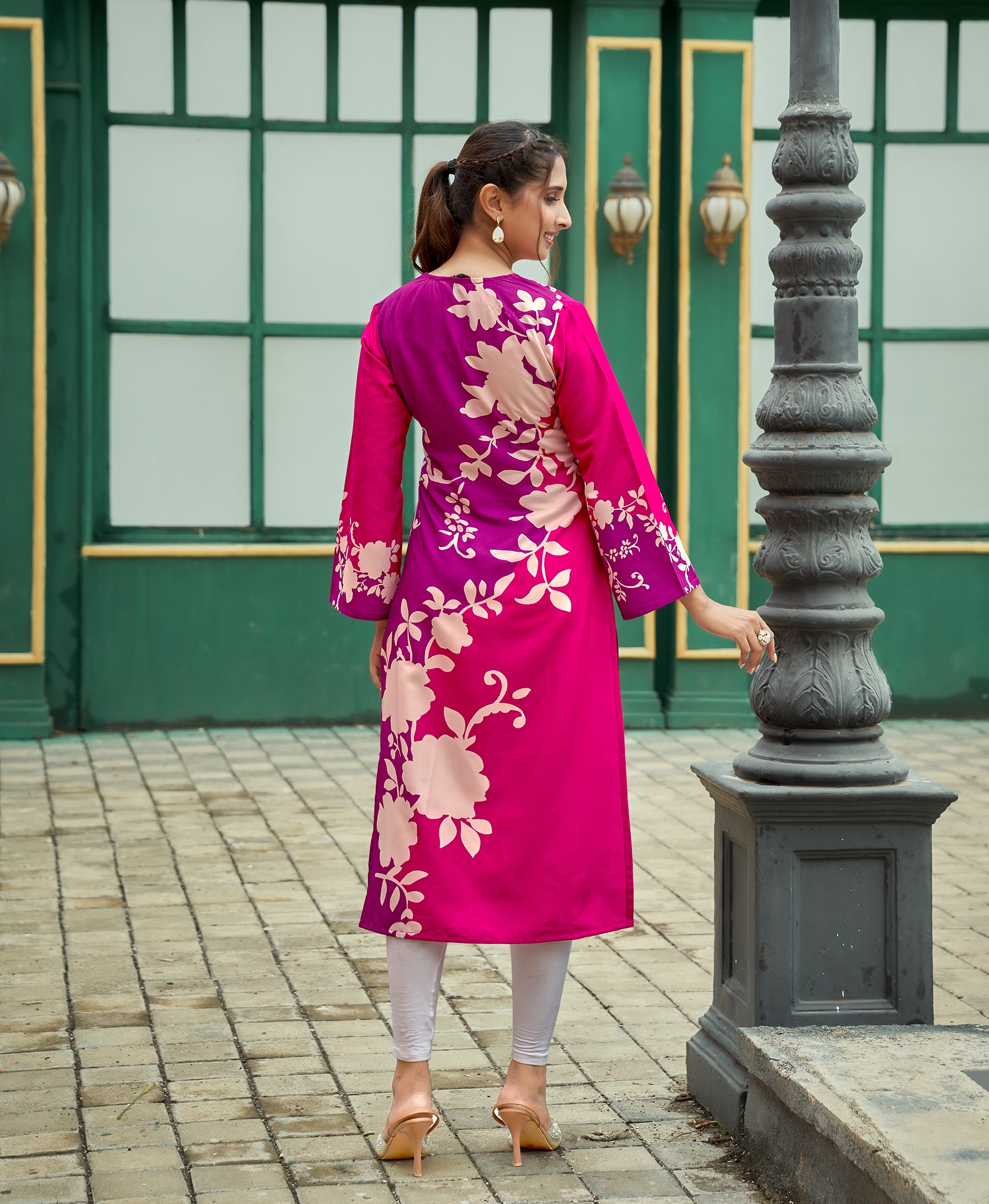 Her Couture Women's Multicolor Viscose Rayon Floral Printed Straight Kurta