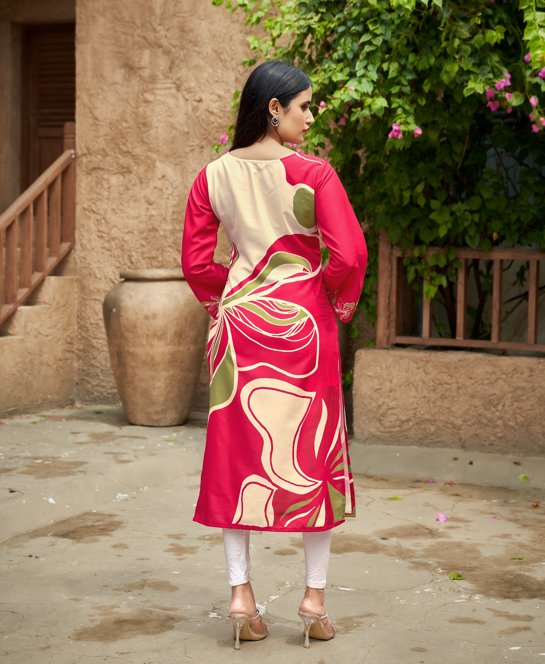 Her Couture Women's Red Viscose Rayon Geometric Printed Straight Kurta