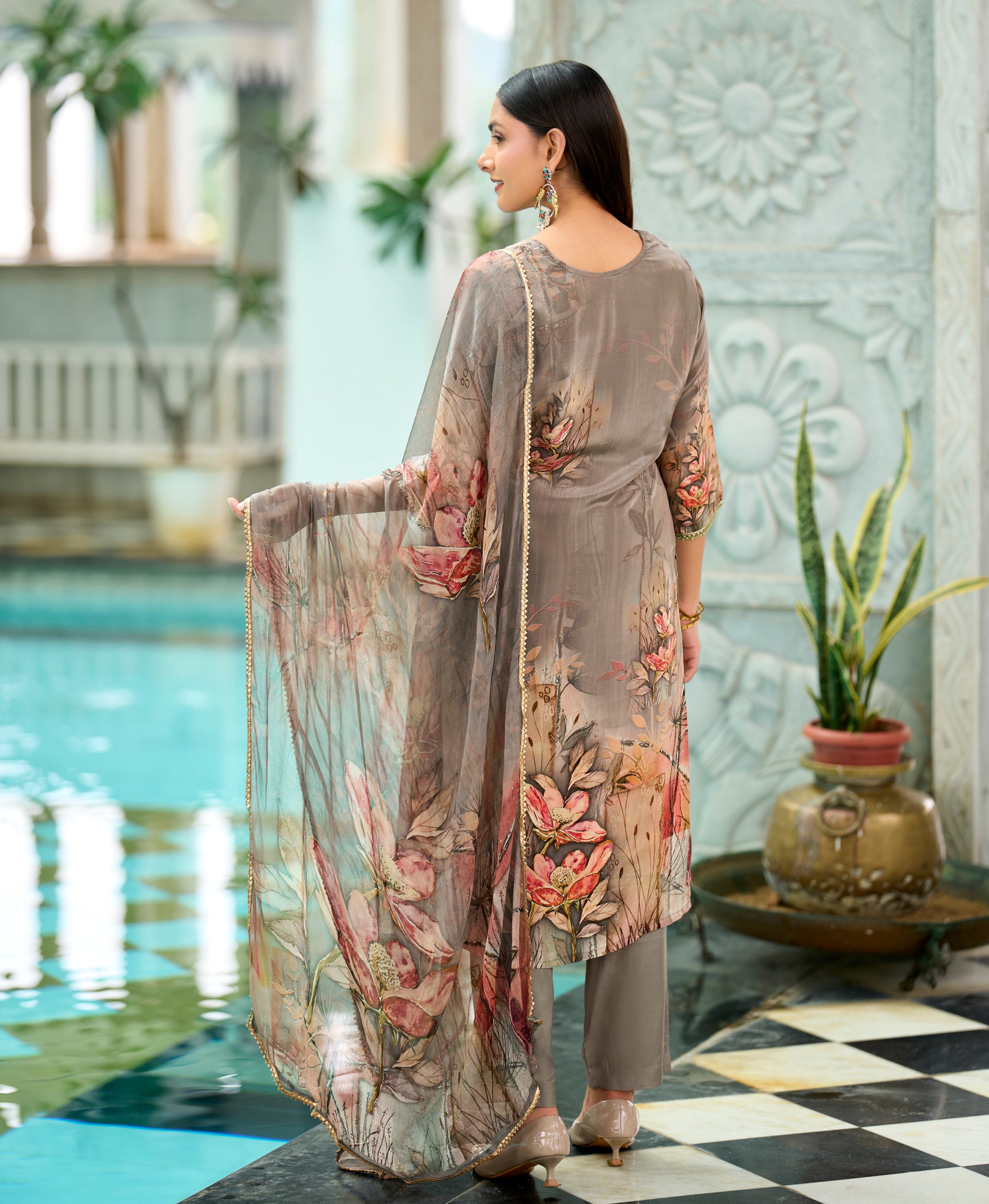 Her Couture Women's Grey Pure Natural Crepe Floral Printed Straight Kurta With Pant & Printed Dupatta