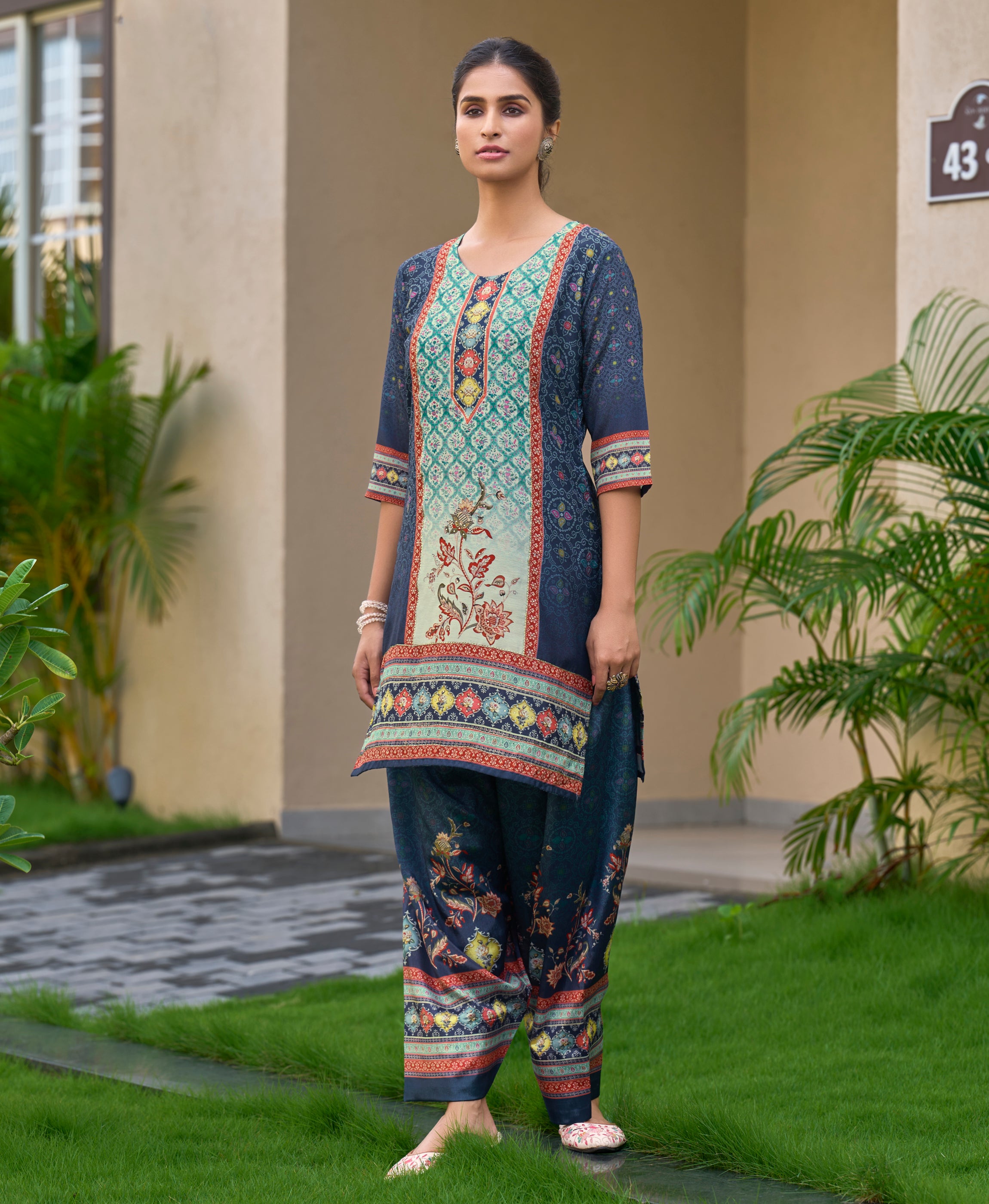 Her Couture Women's Dark Blue Chinon Chiffon Abstract Print Festive & Party Co-ord Set