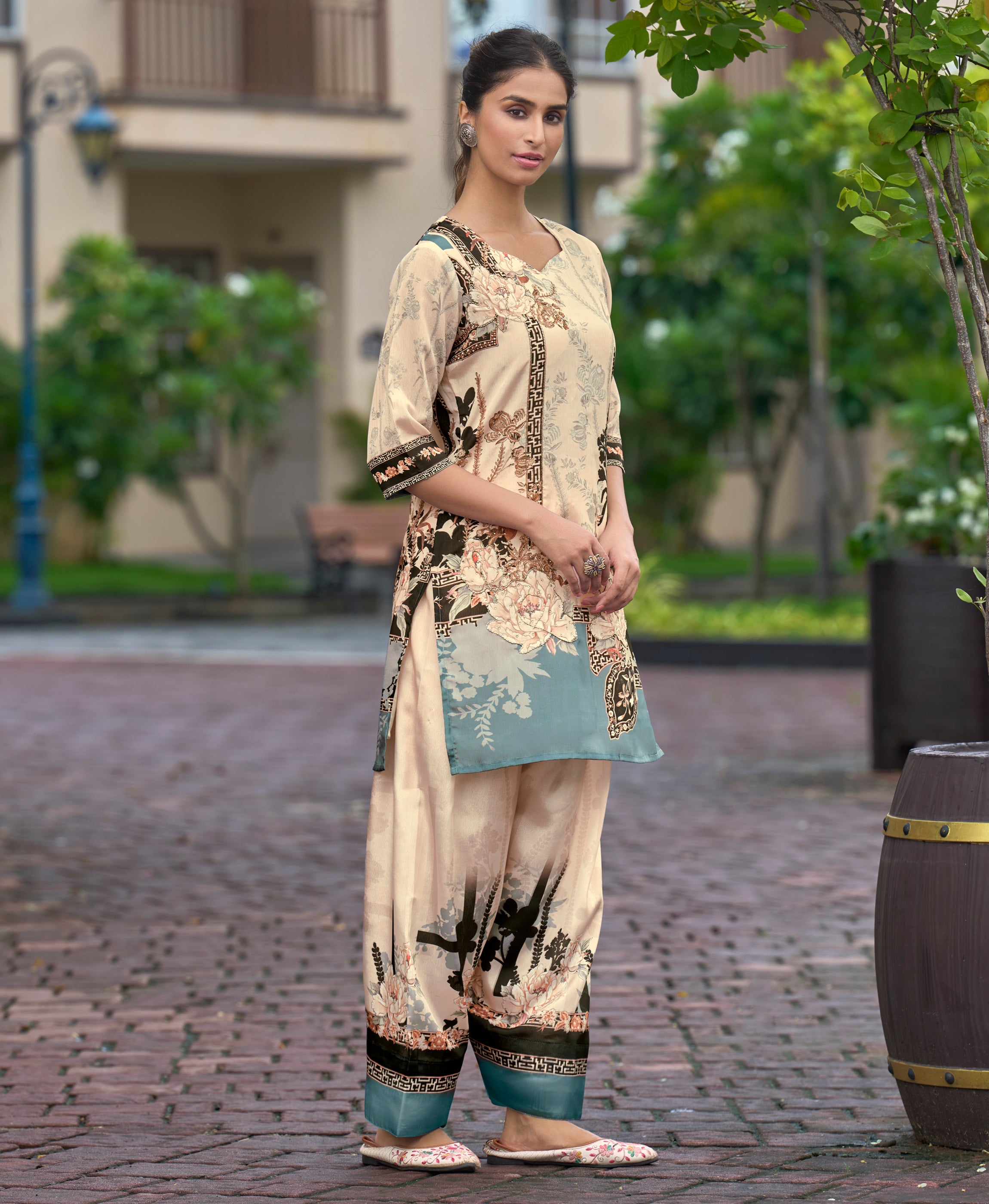 Her Couture Women's Beige Chinon Chiffon Floral Printed Festive & Party Co-ord Set