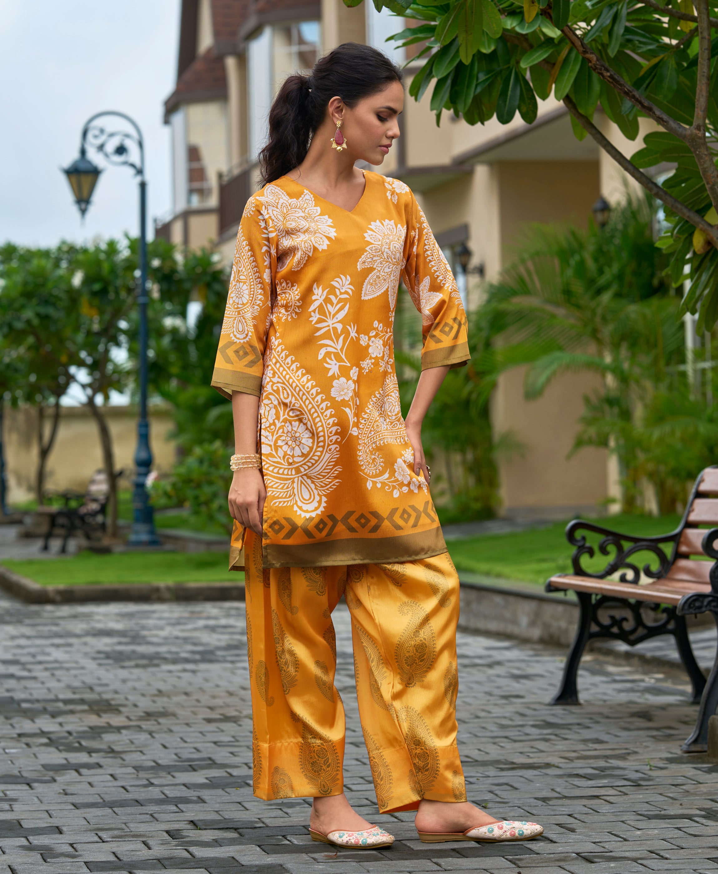 Her Couture Women's Yellow Chinon Chiffon Floral Printed Festive & Party Co-ord Set