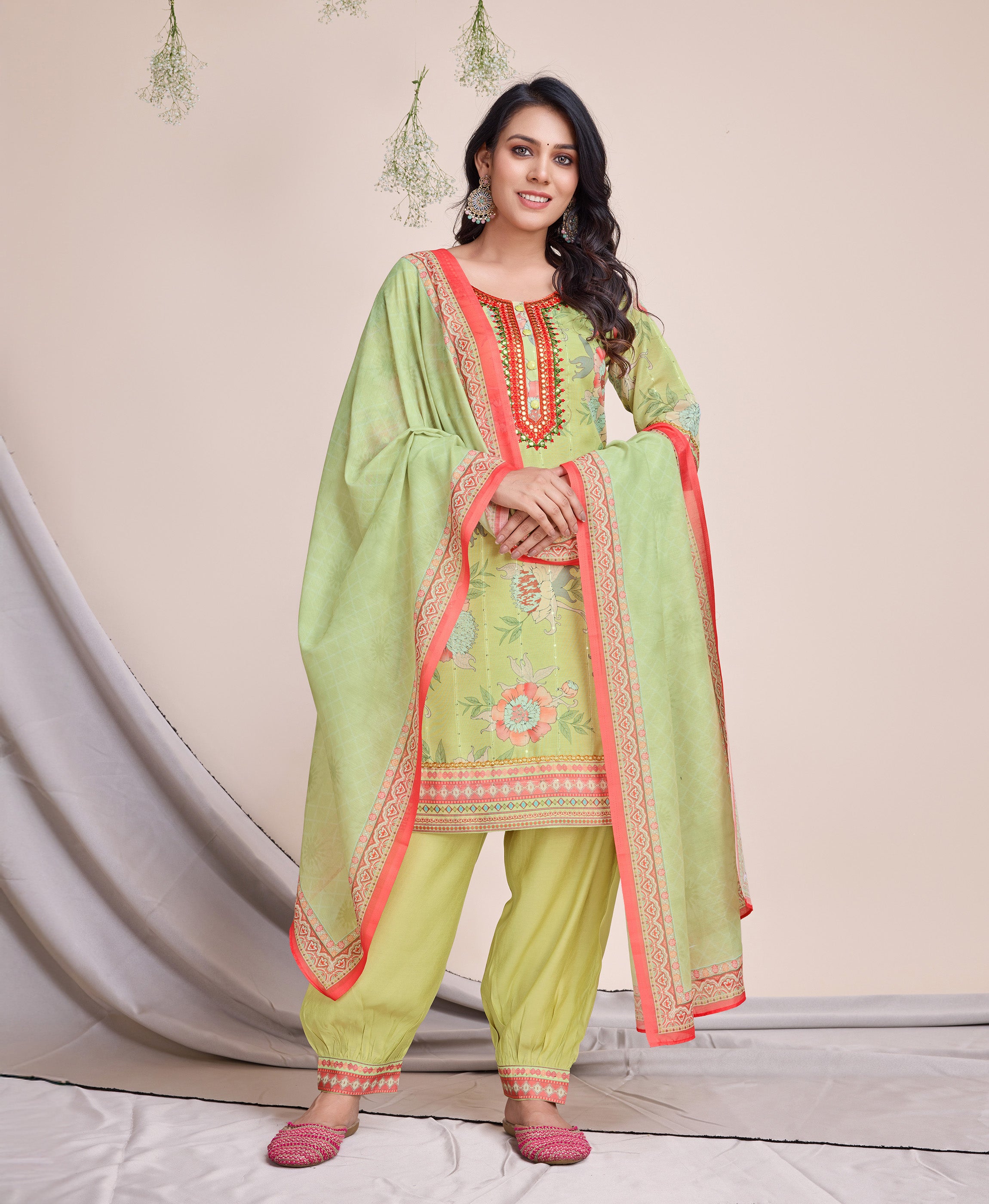 Light Green Muslin Silk Straight Party Kurta Set by Her Couture