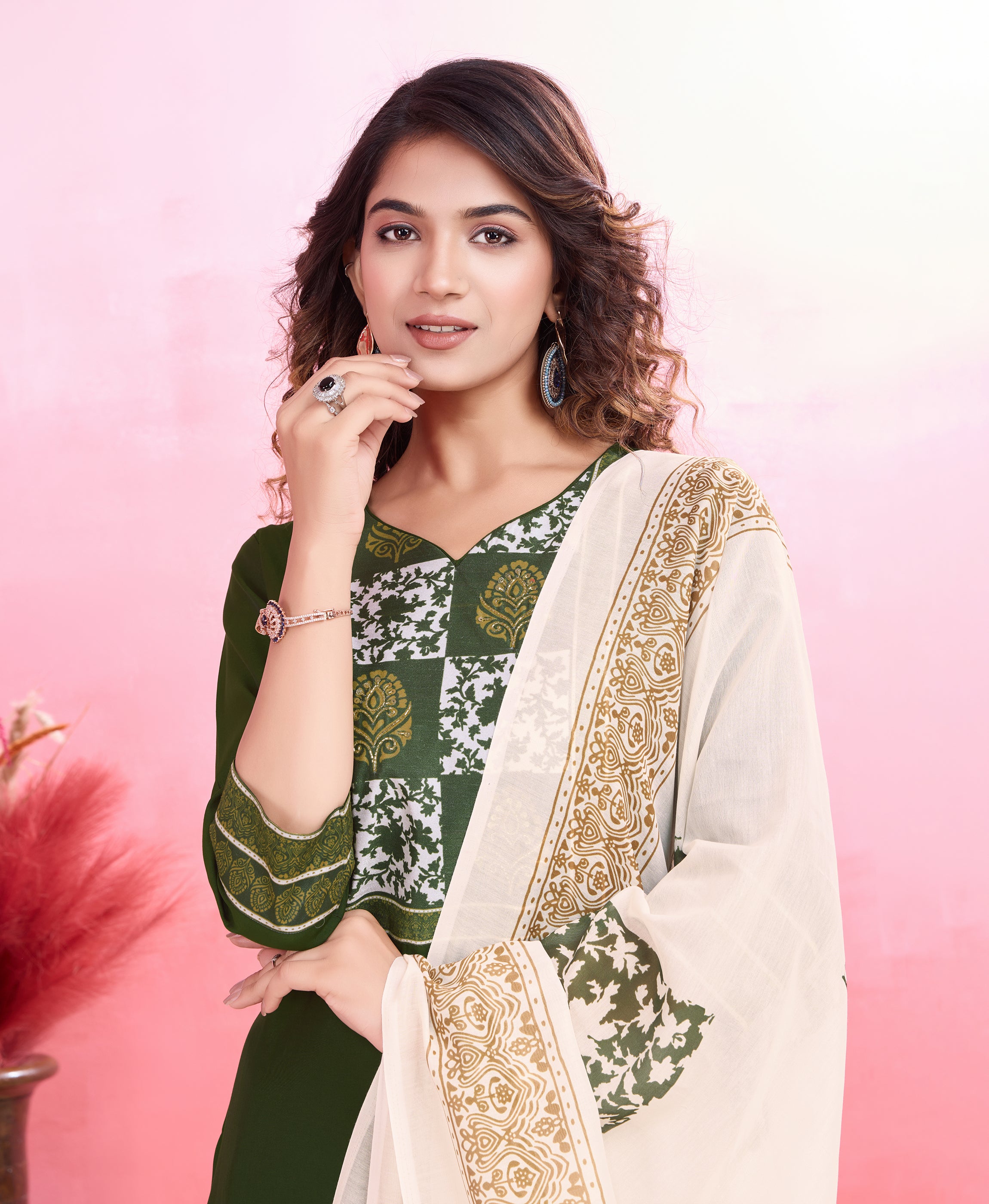 Her Couture Women's Green Blend Viscose Silk Ethnic Motifs Straight Kurta With Pant & Printed Dupatta