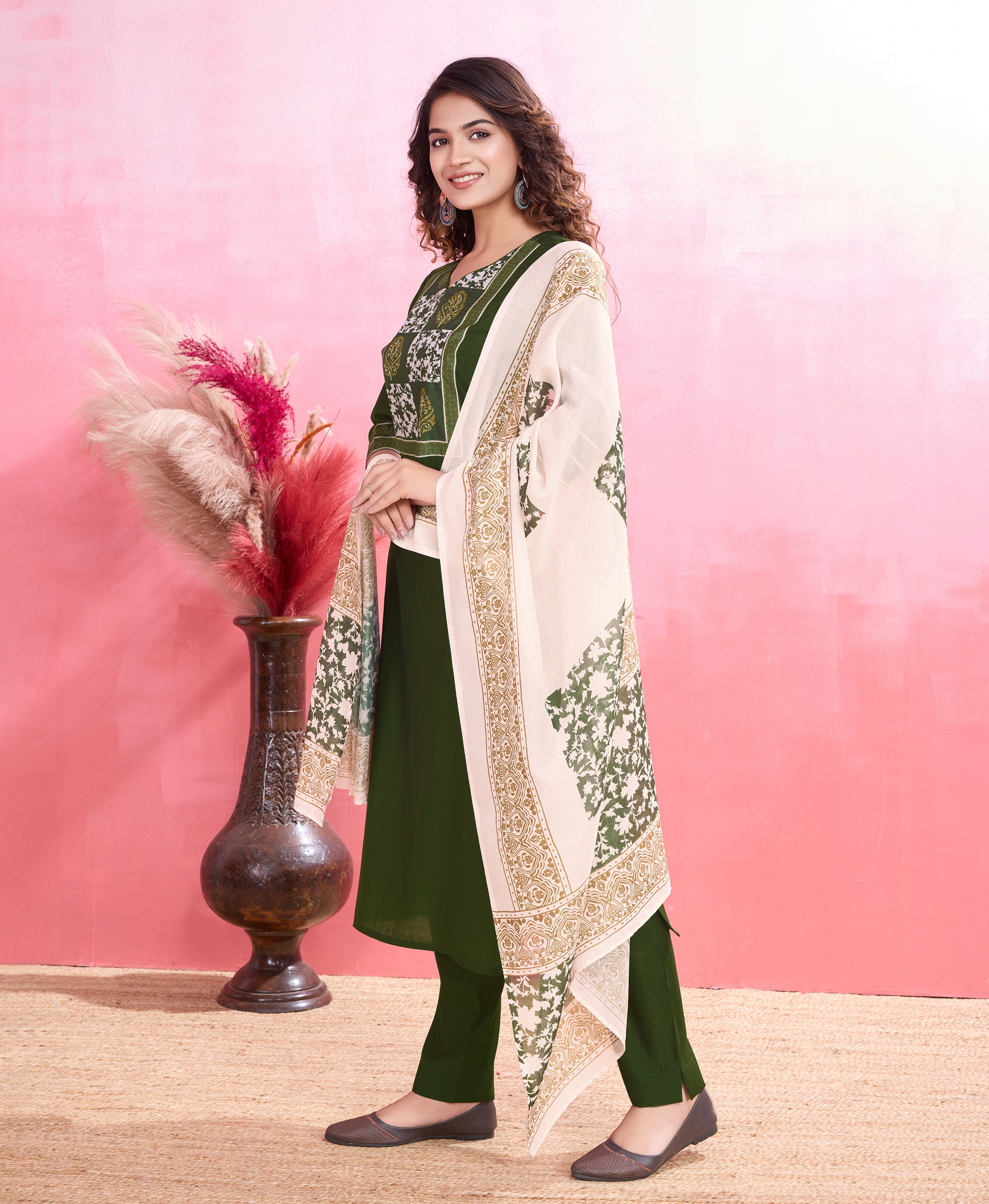 Her Couture Women's Green Blend Viscose Silk Ethnic Motifs Straight Kurta With Pant & Printed Dupatta