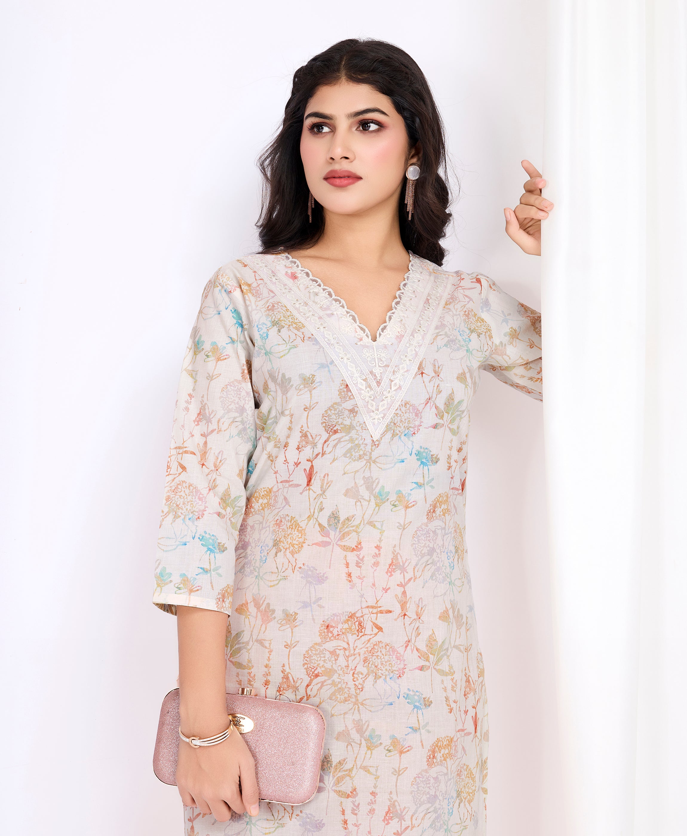 Her Couture Women's Cream Cotton Floral Embellished Straight Kurta With Pant