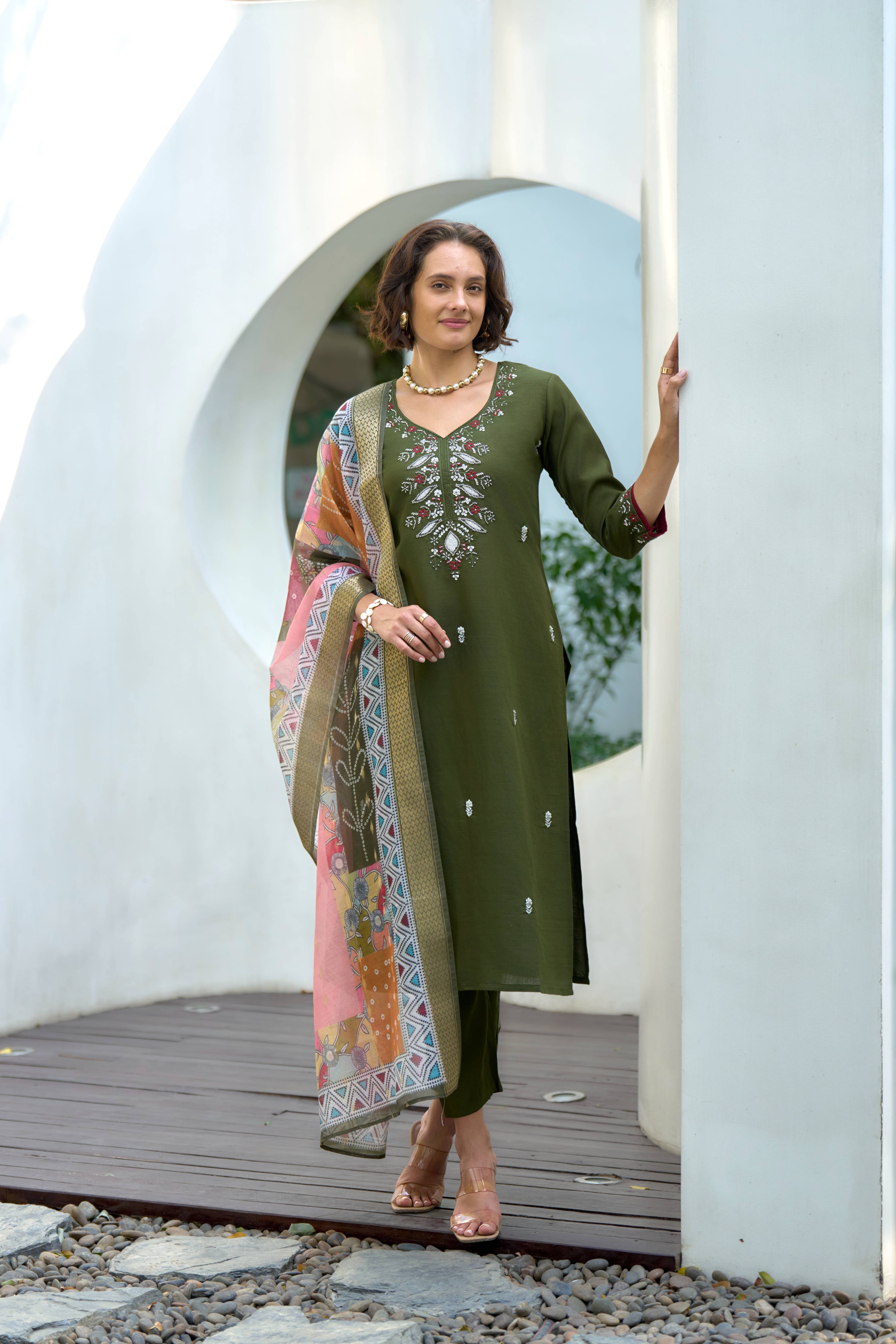 Her Couture Women's Green Vatican Silk Embroidered Straight Kurta With Pant & Printed Dupatta