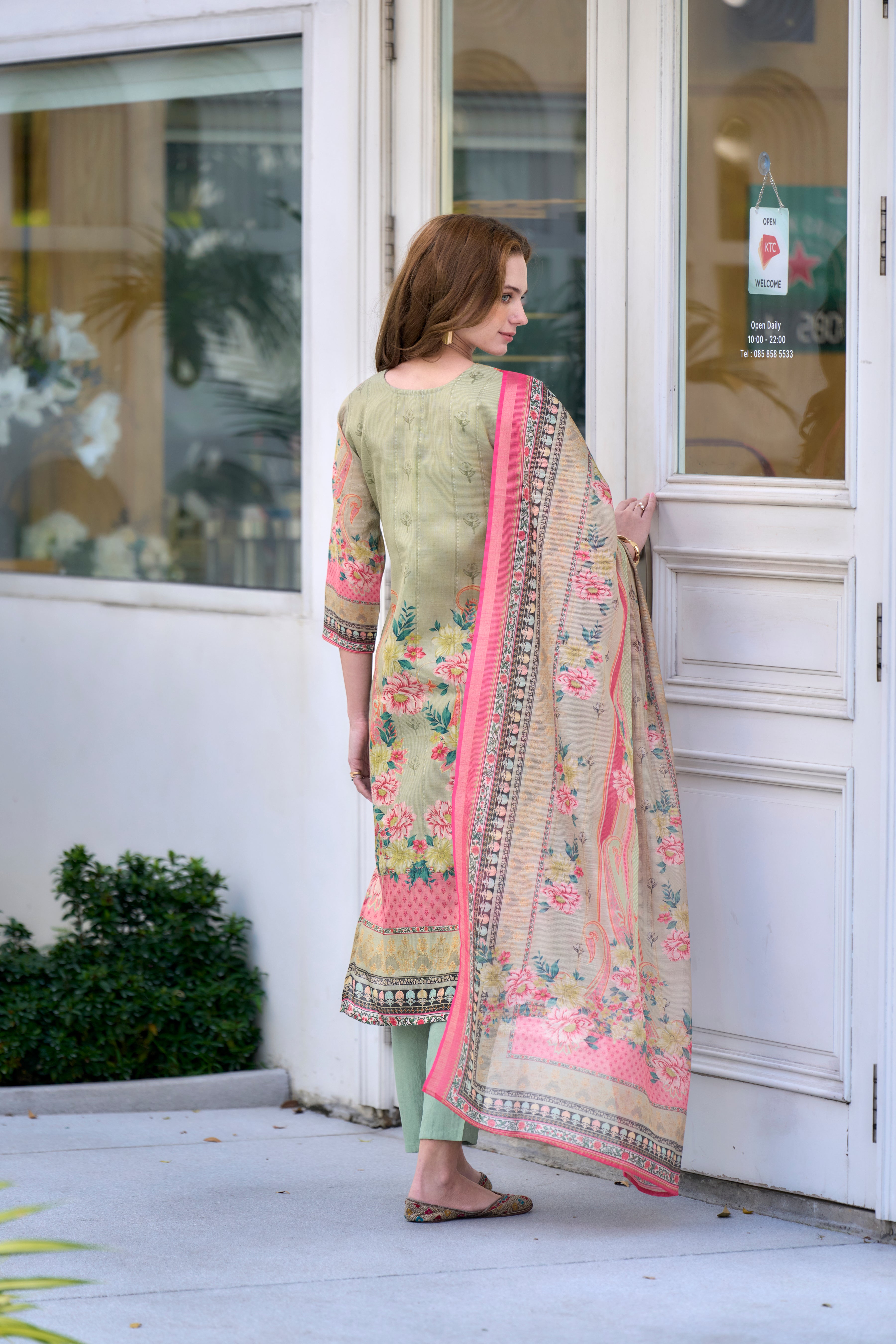 Her Couture Women's Green Silk Blend Geometric Straight Kurta With Pant & Printed Dupatta