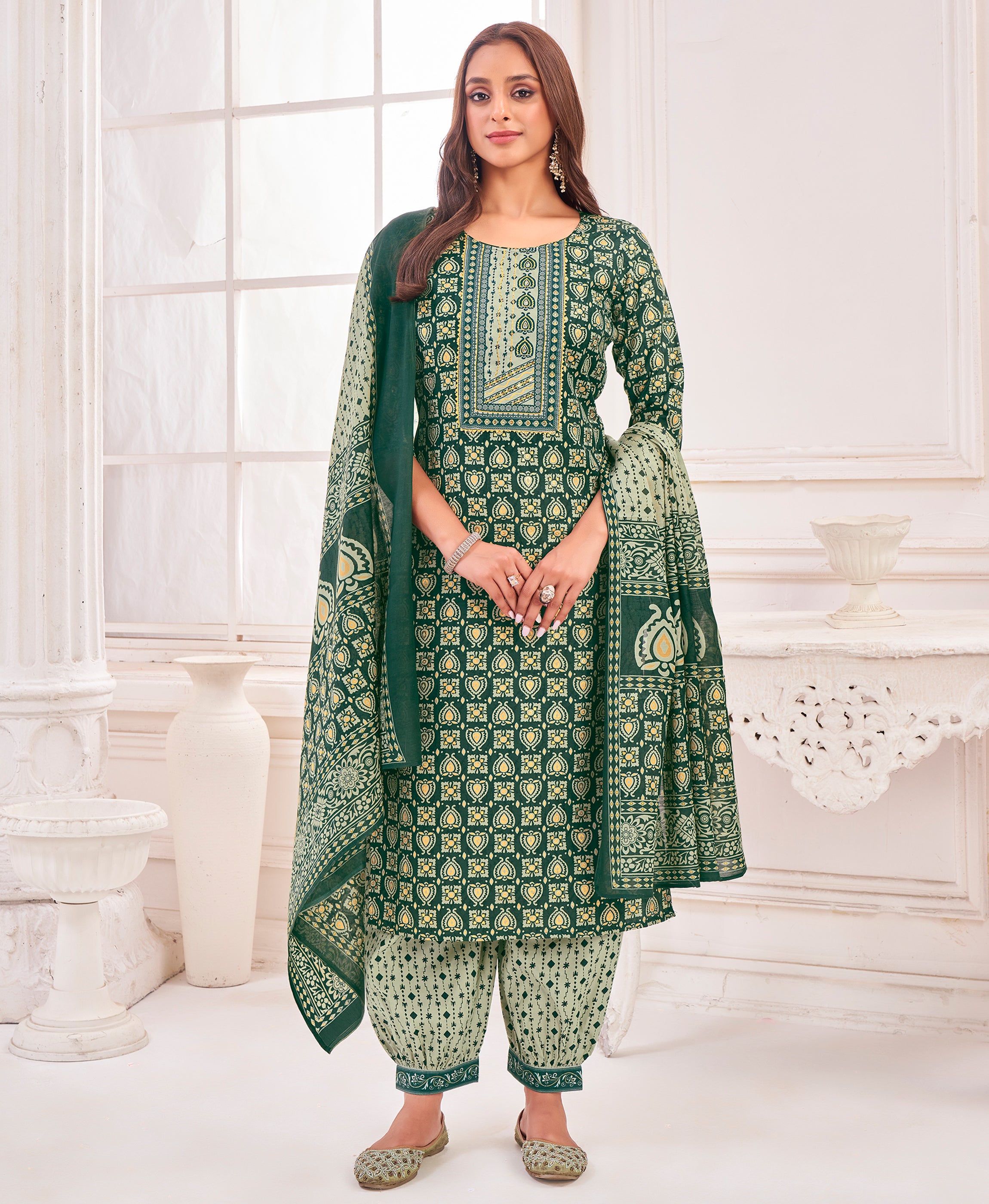 Green Pure Cotton Straight Festive & Party Kurta Set by Her Couture