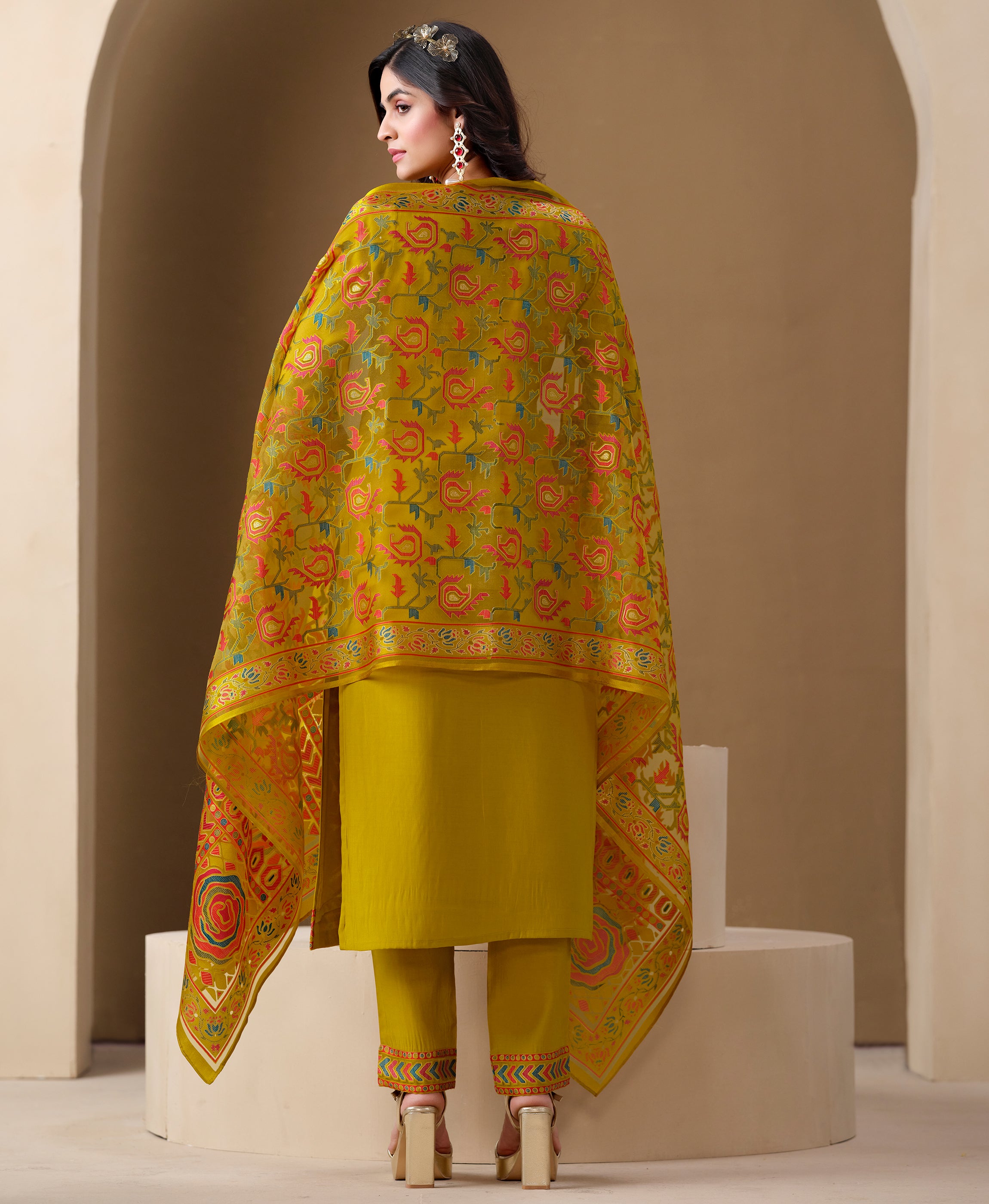 Her Couture Women's Yellow Viscose Blend Brasso Geometric Printed Gold Foil Straight Kurta With Pant & Printed Dupatta