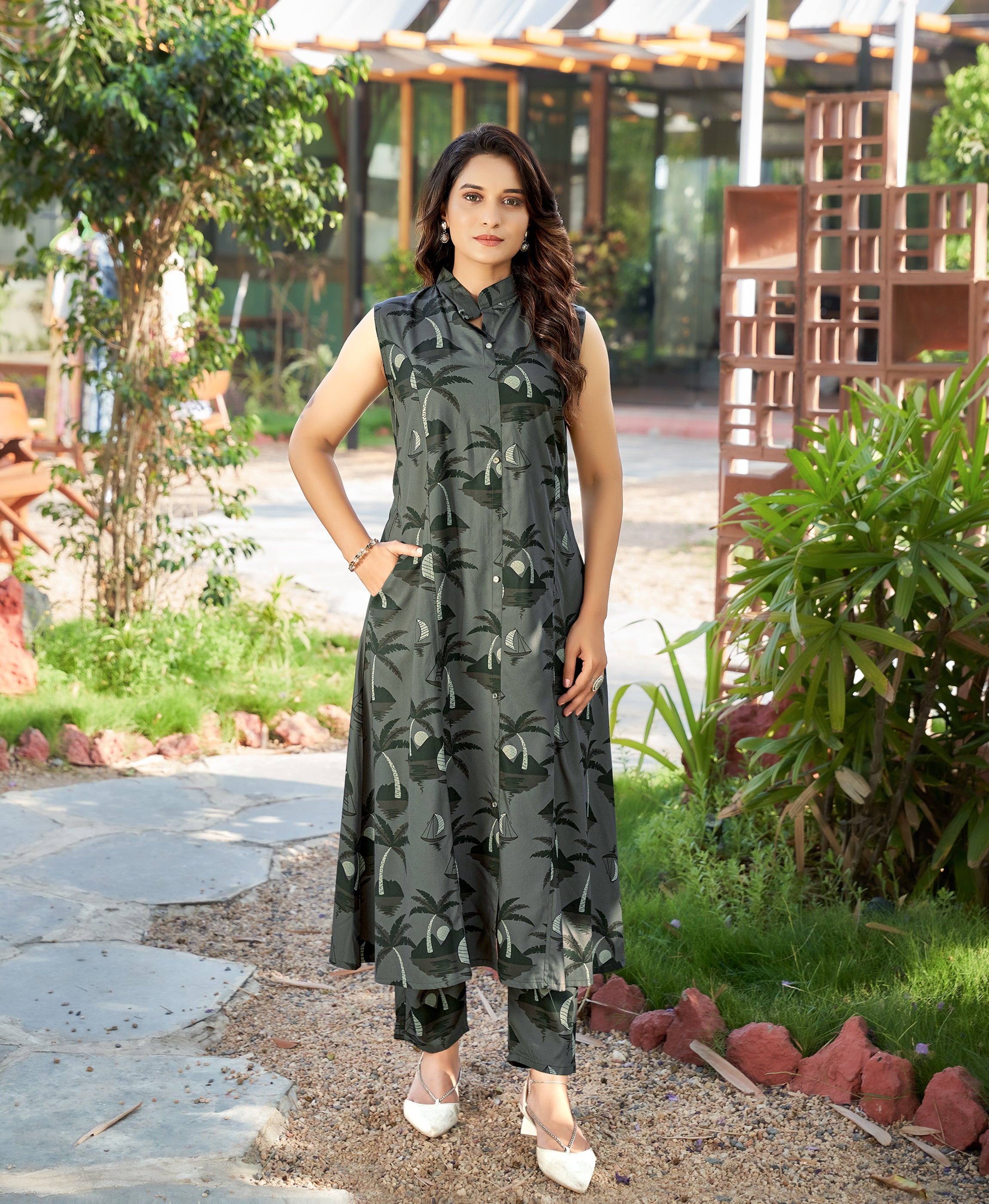 Her Couture Women's Dark Grey Rayon Nature Party Co-ord Set