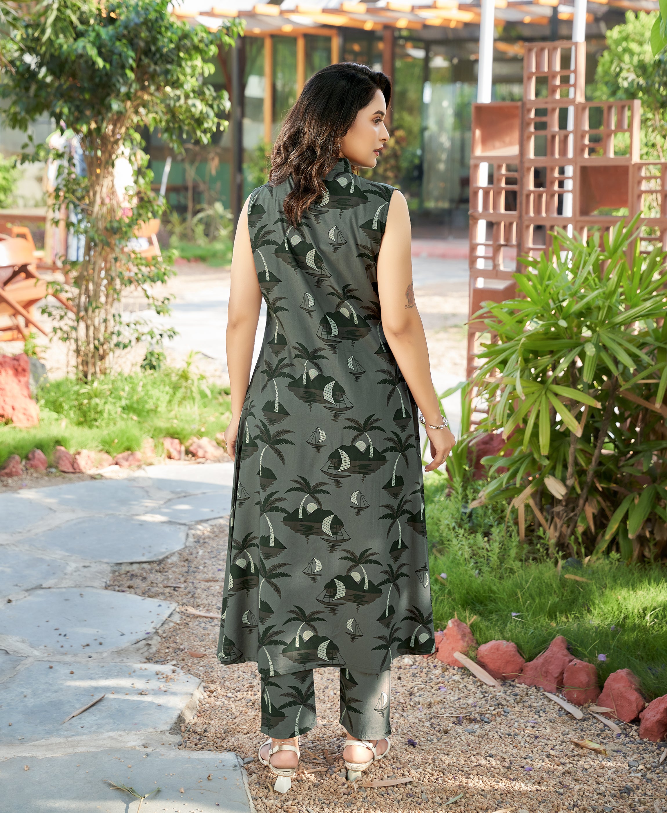 Her Couture Women's Dark Grey Rayon Nature Party Co-ord Set