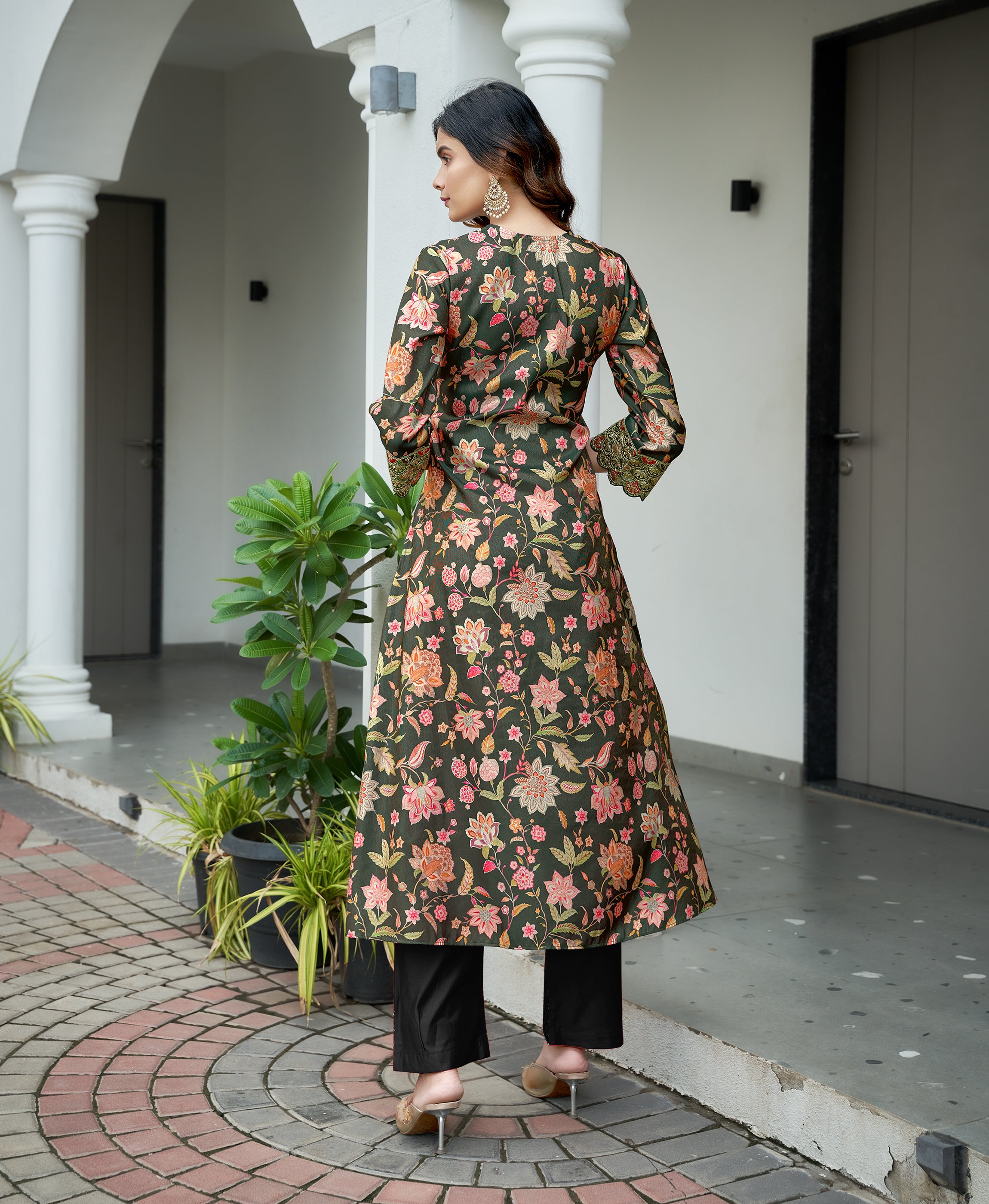 Her Couture Women's Black Shimmer Silk Floral Printed Embroidered Asymmetric Kurta With Pant