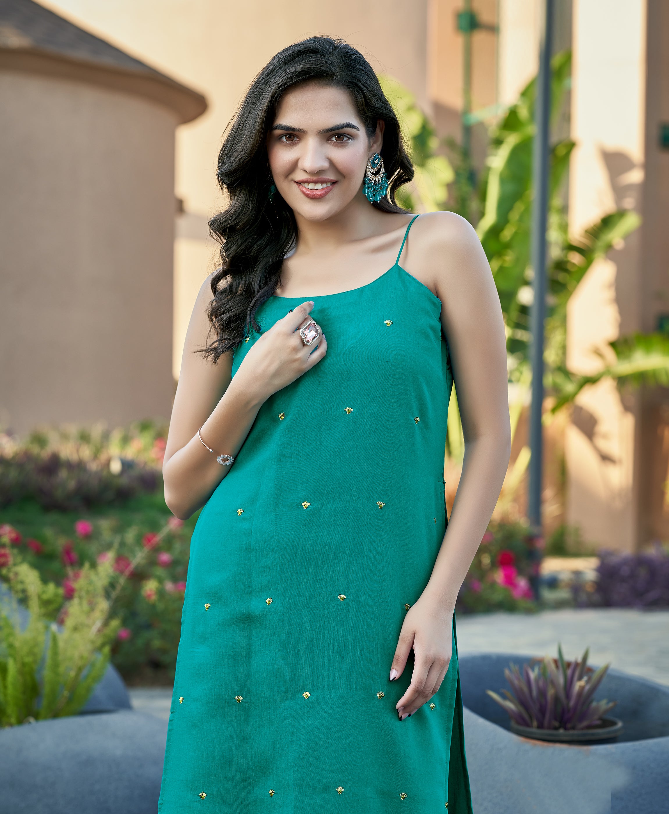 Her Couture Women's Teal Green Viscose Shimmer Floral Embroiery Embroidered Straight Kurta With Pant