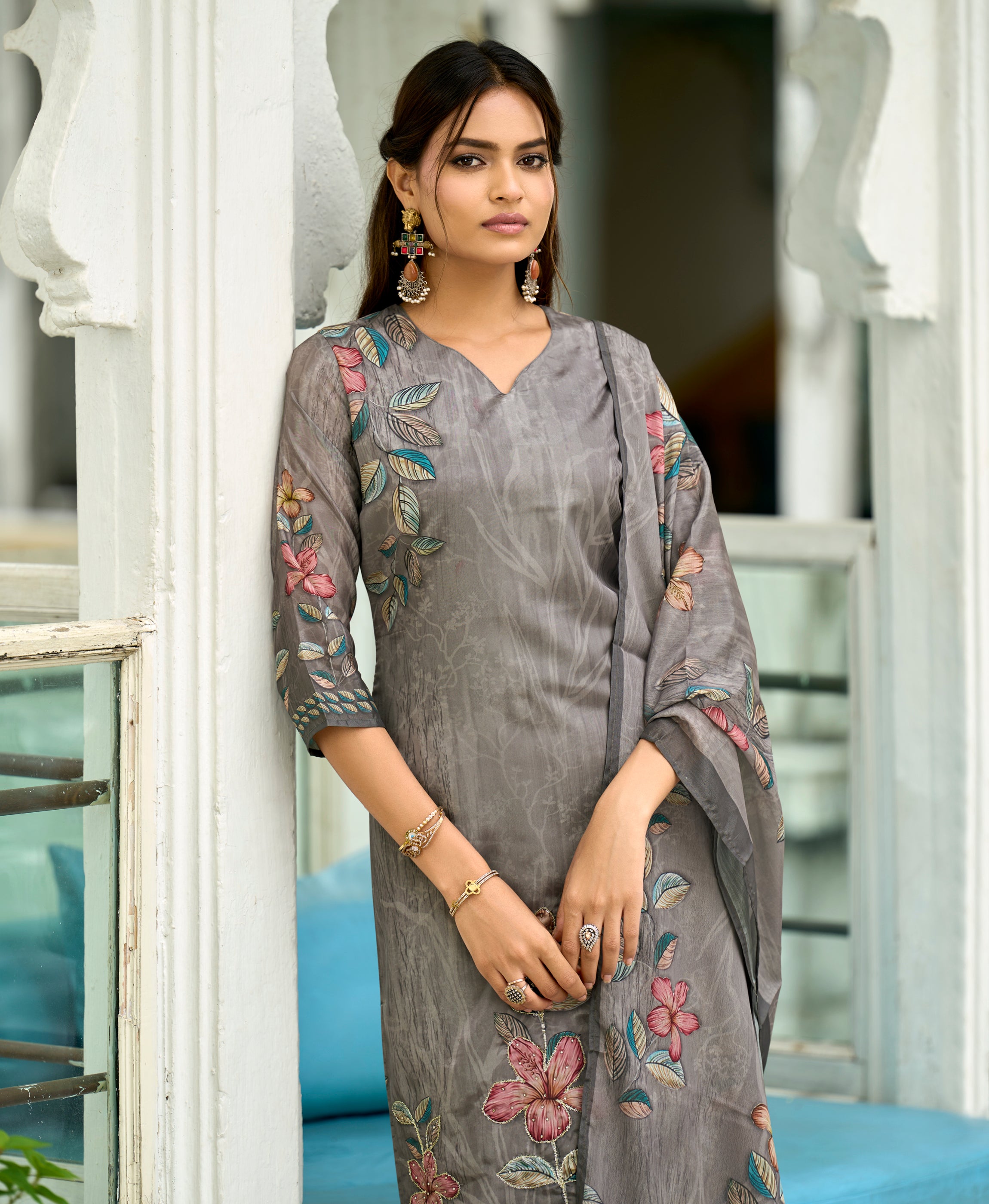 Her Couture Women's Grey HO Organza Floral Printed Straight Kurta With Pant & Printed Dupatta